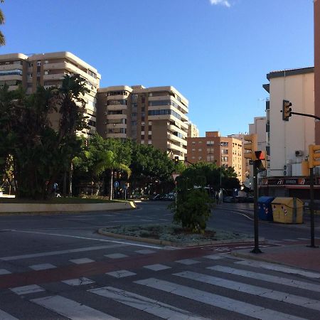 Málaga Habitación en Apartamento Carlos Haya Exterior foto